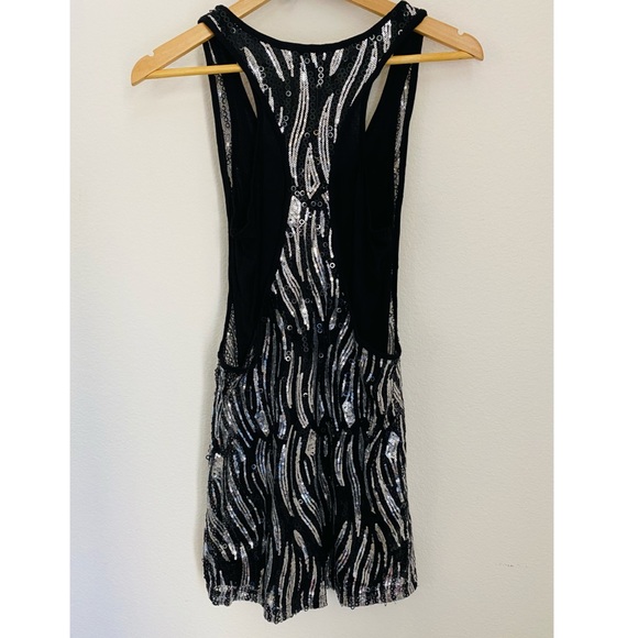 Romeo Juliet Couture • Sexy Sequence Black & Silver Mini Party Dress - Picture 9 of 12